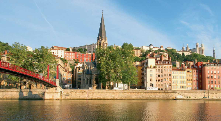 Bien que la demande locative soit importante, les contraintes réglementaires refroidissent bailleurs et candidats investisseurs. (© DR)