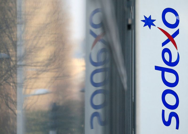 Photo d'archives du logo de Sodexo visible à son siède à Issy-les-Moulineaux, près de Paris