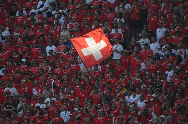 La ville de Bâle célèbre le début de l'Euro féminin en modifiant ses feux piétons