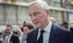 Bruno Le Maire à Blagnac le 10 juillet. ( AFP / CHARLY TRIBALLEAU )