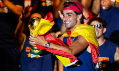 Critiqué pour sa casquette, Ferran Torres concède ne rien comprendre à la politique