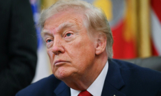 Le président américain Donald Trump dans le Bureau ovale de la Maison Blanche, à Washington, le 7 octobre 2026 ( AFP / Alex WROBLEWSKI )