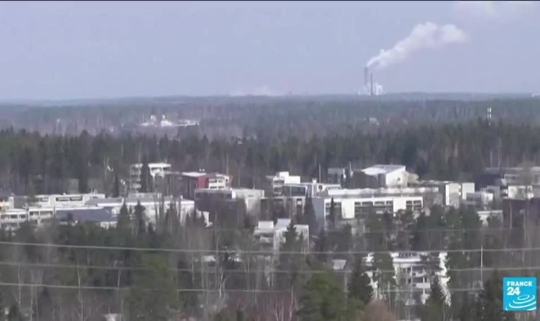 La Finlande va fermer totalement sa frontière avec la Russie