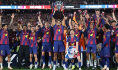 Les joueurs du FC Barcelone remportent leur 29e titre en Liga, après leur victoire dans le Clasico contre le Real Madrid, le 10 mai 2026 au Camp Nou ( AFP / Josep LAGO )