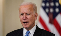 CORONAVIRUS/USA: BIDEN PREND DES MESURES POUR QUE MERCK PRODUISE LE VACCIN DE J&J