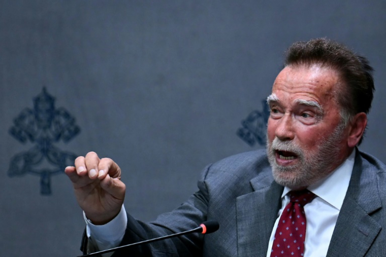 Arnold Schwarzenegger au Vatican le 30 septembre 2025 ( AFP / Filippo MONTEFORTE )