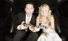 L’industrie du luxe s’intéresse de plus en plus au monde vidéoludique pour conquérir un public plus jeune. crédit photo : Getty Images