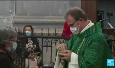 France : Le gouvernement reçoit le président de la Conférence des évêques après ses propos sur la confession