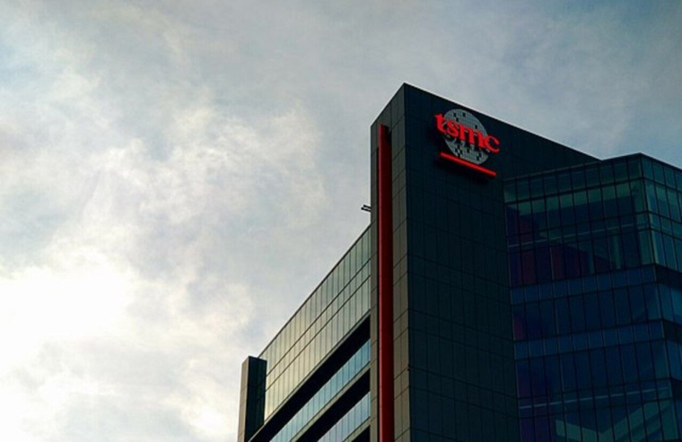 Entreprise TSMC (Crédits: Wikimedia Commons / Briáxis F.)