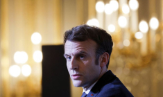 UKRAINE: MACRON ENTEND NÉGOCIER UN ALLÈGEMENT DU DISPOSITIF MILITAIRE RUSSE, SELON UNE SOURCE À L'ELYSÉE