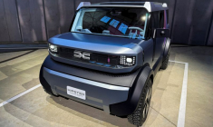 Dacia, la marque low cost de Renault, dévoile le "Hipster Concept", un prototype de mini-voiture électrique