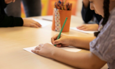 Une proposition de loi visant à garantir un avocat à chaque enfant sous mesure d'assistance éducative sera débattue jeudi matin à l'Assemblée nationale, lors de la journée réservée aux propositions du Parti socialiste ( AFP / Thomas SAMSON )