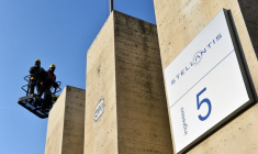 STELLANTIS NE PRÉVOIT PAS DE SUPPRESSION D'EMPLOIS, SELON TAVARES