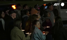Etats-Unis: veillée aux chandelles après une fusillade dans une école en Oregon