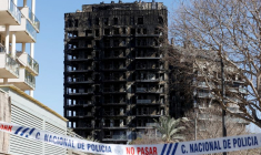 L'immeuble qui a été frappé par un incendie à Valence, en Espagne