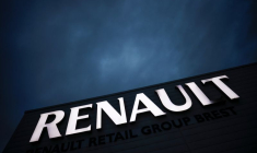 RENAULT: UN PÔLE PLUS COMPÉTITIF POUR PRODUIRE 400.000 VOITURES ÉLECTRIQUES