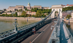 Une vue du pont des chaînes à Budapest