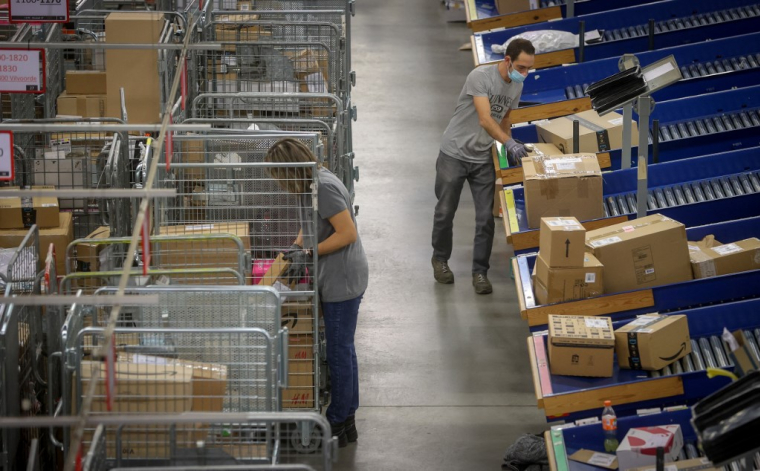 Un centre de tri à Fleurus, en Belgique. ( BELGA / VIRGINIE LEFOUR )