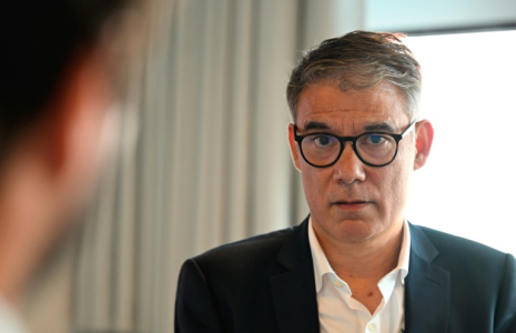 Olivier Faure a été officiellement réélu samedi premier secrétaire du Parti socialiste, à Nancy le 13 juin 2025. ( AFP / Jean-Christophe VERHAEGEN )