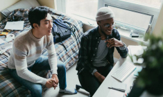 Immobilier : quelles solutions de courte durée pour les étudiants ? / iStock.com - SeanZeroThree