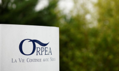 Une vue montre le logo de la société française de maisons de retraite Orpea (maintenant Emeis)