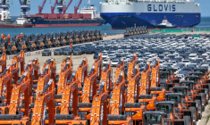 Les exportations chinoises ont augmenté de 19,4% sur un an en mai et les importations ont bondi de 27,4% sur la même période,selon l'administration des Douanes  ( CN-STR / - )