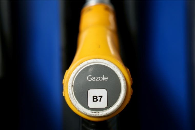Pompe à gazole dans une station-service à Paris le 16 septembre 2026 ( AFP / Charlotte SIEMON )