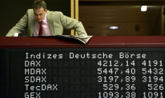 Un trader dans la salle des marchés de la bourse allemande
