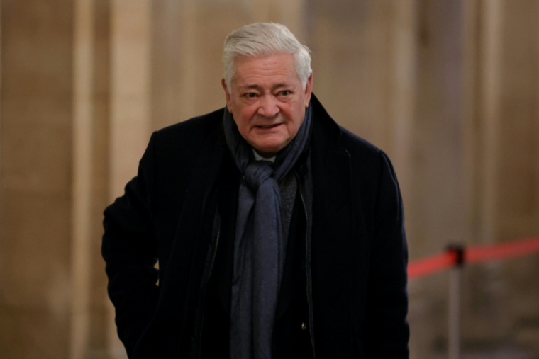 L'ancien eurodéputé et ex N.2 du FN, Bruno Gollnisch, à la cour d'appel de Paris, le 14 janvier 2026 ( AFP / Thomas SAMSON )