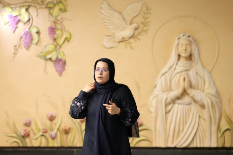 Un bas-relief représentant la Vierge Marie dans la nouvelle station de métro Maryam Moghaddas ("Sainte-Marie" en persan)de Téhéran, le 18 octobre 2025 ( AFP / ATTA KENARE )