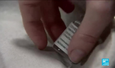 Pandémie de Covid-19 : des pays d'Europe suspendent l'utilisation du vaccin d'AstraZeneca