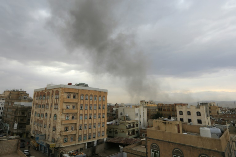 Frappe israélienne sur Sanaa, aux mains des Houthis, le 10 septembre 2025 au Yémen ( AFP / Mohammed HUWAIS )