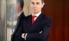 Jean Pierre Mustier, lors de l'assemblée des actionnaires d'Unicredit à Rome