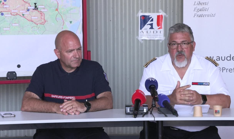 Feu dans l'Aude: une "journée compliquée" du fait du vent et de la canicule (préfet)