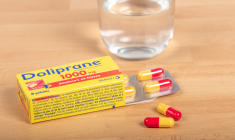 Il n’existe pas de médicaments sans risque. Même les plus courants, disponibles sans ordonnance, peuvent, dans certaines conditions, provoquer des effets délétères. (crédit: Adobe Stock)