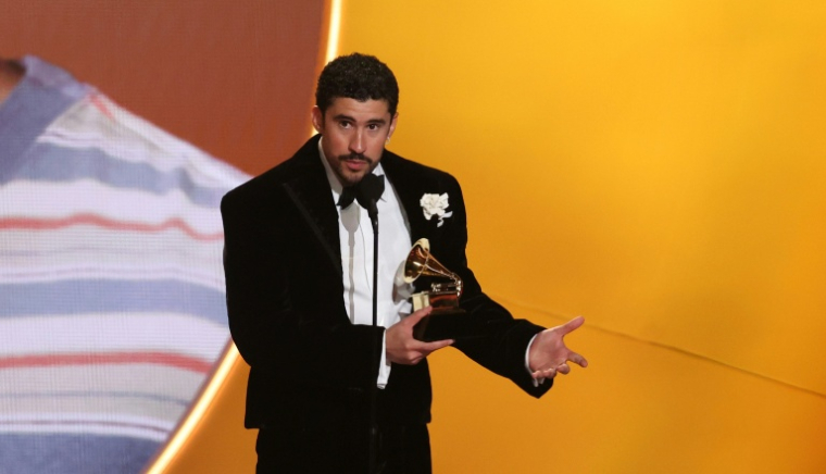 Bad Bunny lors de la 68e édition des Grammy Awards à Los Angeles le 1er février 2026 ( AFP / VALERIE MACON )