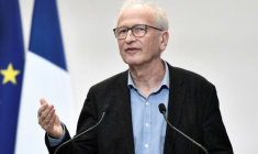 QUINZE JOURS AVANT DE PENSER À UNE OBLIGATION VACCINALE POUR LES SOIGNANTS, DIT FISCHER