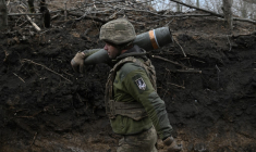 Un militaire ukrainien dans la région de Donetsk, en Ukraine, le 6 janvier 2025. ( AFP / GENYA SAVILOV )