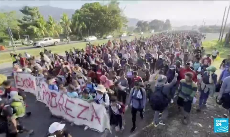 «L'Exode de la pauvreté»: des milliers de migrants marchent au Mexique en direction des États-Unis