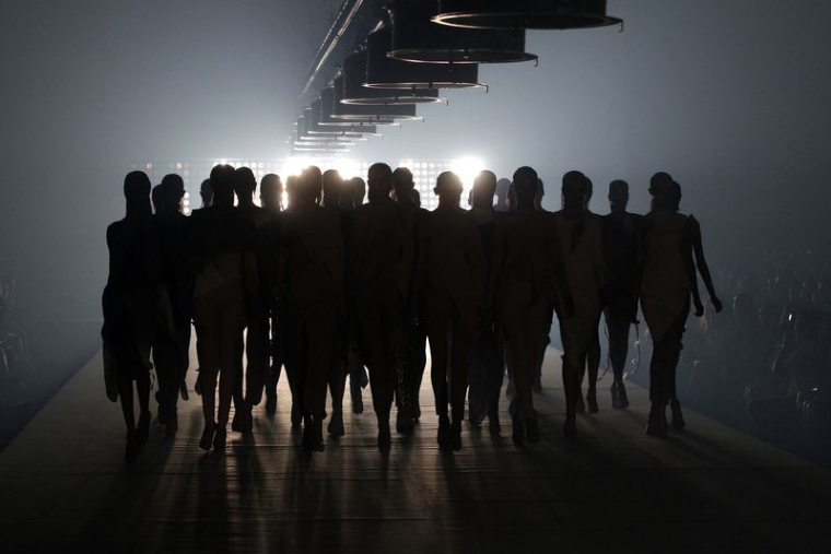 LE STYLISTE THIERRY MUGLER EST MORT, RAPPORTE LA PRESSE