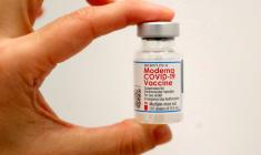CORONAVIRUS: MODERNA DEMANDE UNE AUTORISATION DE SON VACCIN DÈS 12 ANS AUX USA