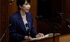 La Première ministre japonaise, Sanae Takaichi, prononce un discours d'orientation devant le Parlement, à Tokyo