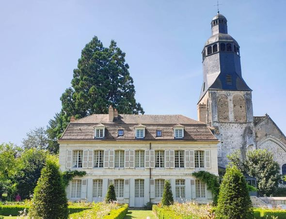 «Monsieur Patrimoine» au secours d’un ancien collège royal et militaire