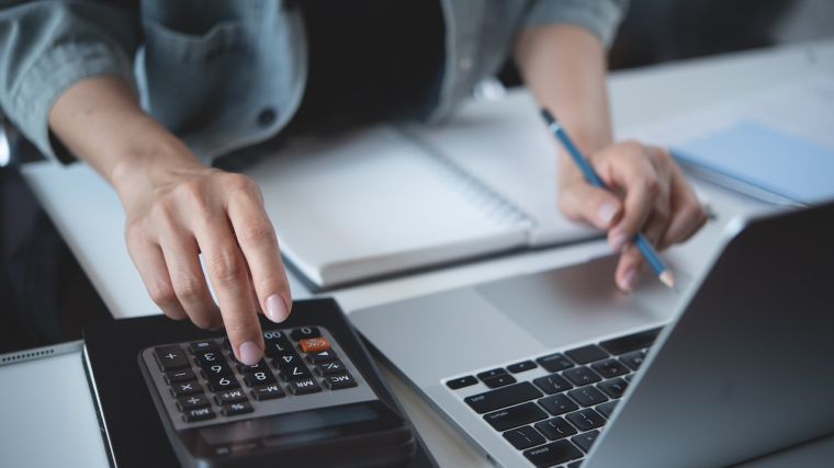 Des nouveautés pour le crédit d'impôt reportées à 2026 ( Crédits photo: © tippapatt - stock.adobe.com)