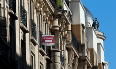 Les ventes de logements anciens ont continué de progresser au troisième trimestre, comme c'est le cas depuis un an selon l'indice Notaires-Insee ( AFP / JACQUES DEMARTHON )