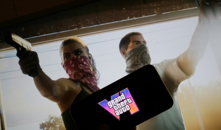 La bande-annonce de Grand Theft Auto VI, de Rockstar Games, diffusée à Los Angeles le 4 décembre 2023 ( AFP / Chris DELMAS )