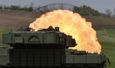 Un tank Leopard 2A4 de la 33e brigade mécanisée, en Ukraine, le 30 avril 2025 ( AFP / GENYA SAVILOV )