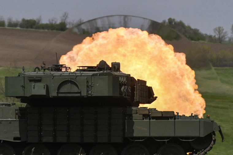 Un tank Leopard 2A4 de la 33e brigade mécanisée, en Ukraine, le 30 avril 2025 ( AFP / GENYA SAVILOV )