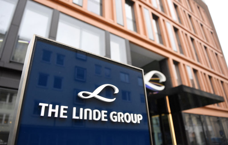 FEU VERT SOUS CONDITIONS DE LA FTC À LA FUSION PRAXAIR-LINDE