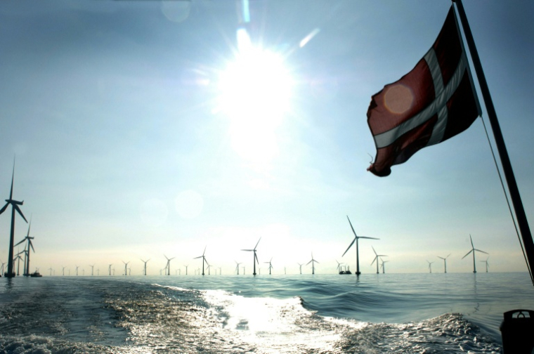 Le parc éolien offshore de Rødsand 2, au large de Rødby, au Danemark, le 12 octobre 2010 ( SCANPIX DENMARK / - )